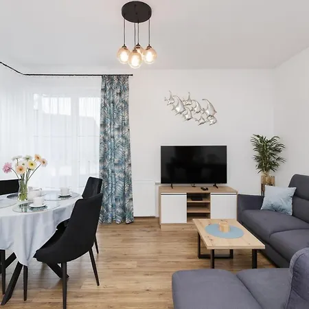 Beaufort Estate By Renters דירה