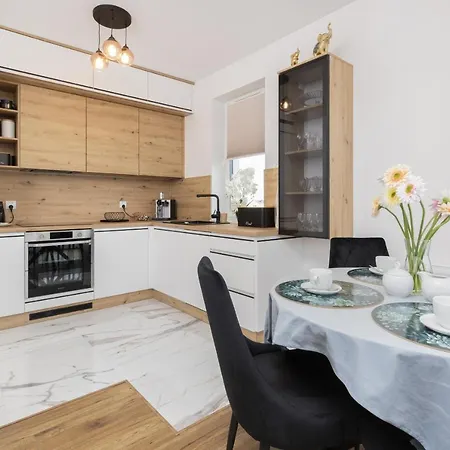 Beaufort Estate By Renters דירה גדינייה