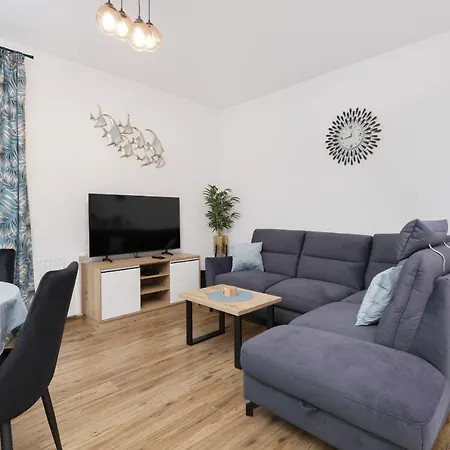 Beaufort Estate By Renters דירה גדינייה
