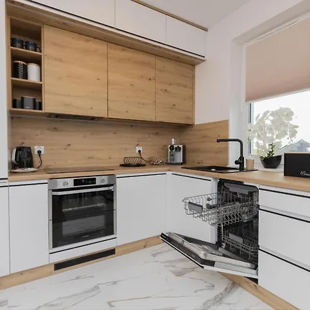 Beaufort Estate By Renters * גדינייה
