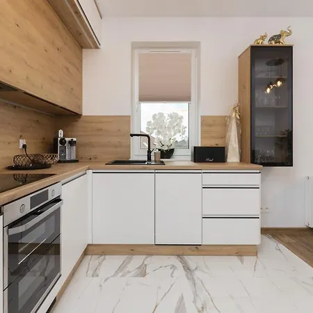 Beaufort Estate By Renters * גדינייה